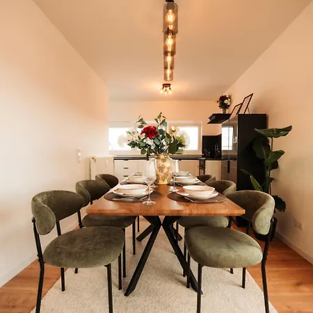 Luxusapartment Mit Whirlpool Ueber *