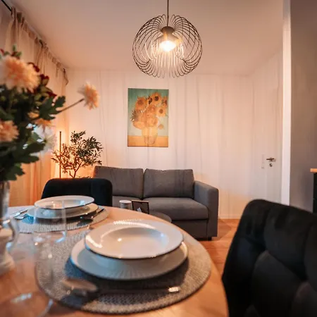 Luxusapartment Mit Whirlpool Ueber *
